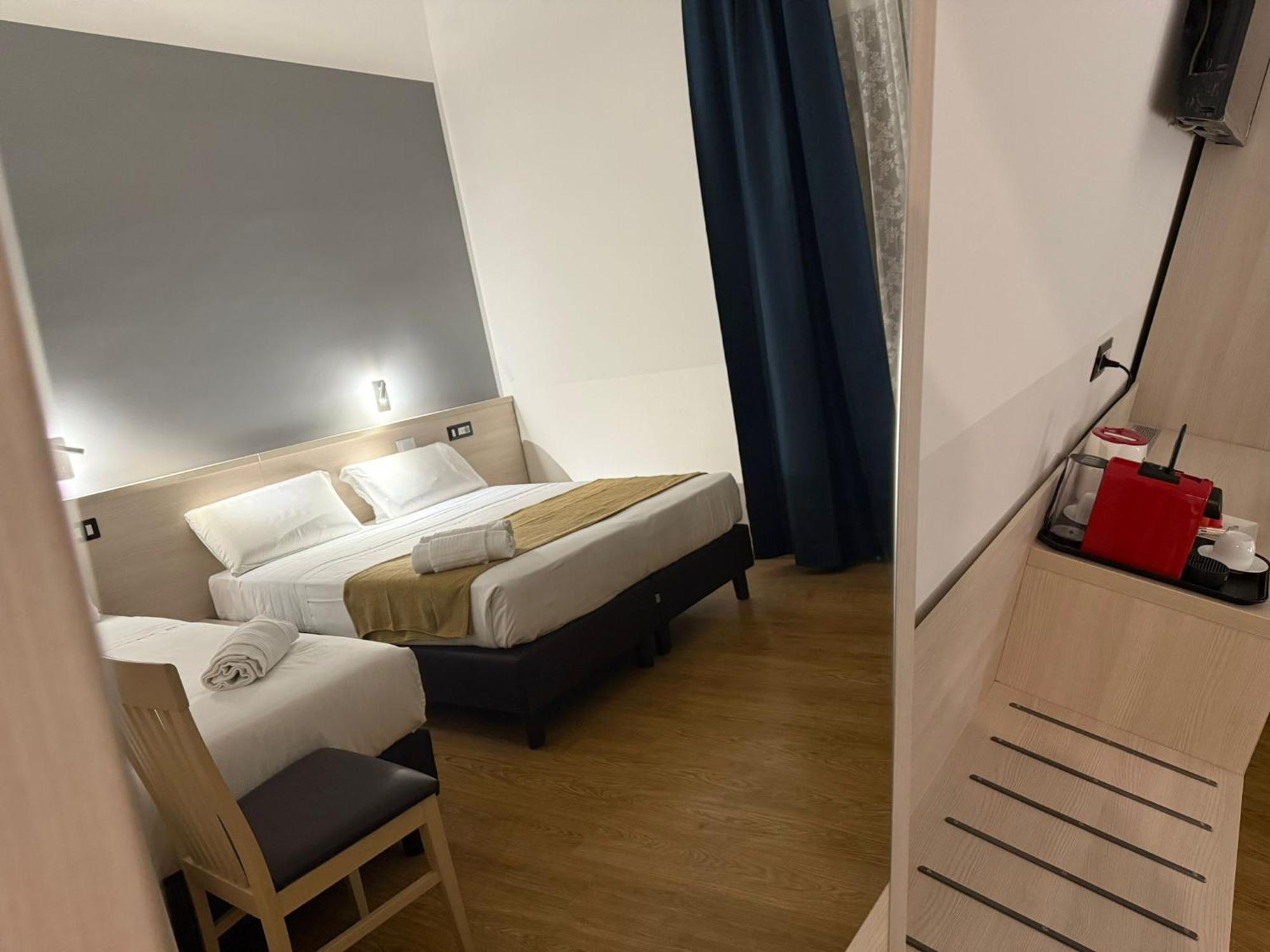 ローマ コンテ　ハウス Bed & Breakfast エクステリア 写真
