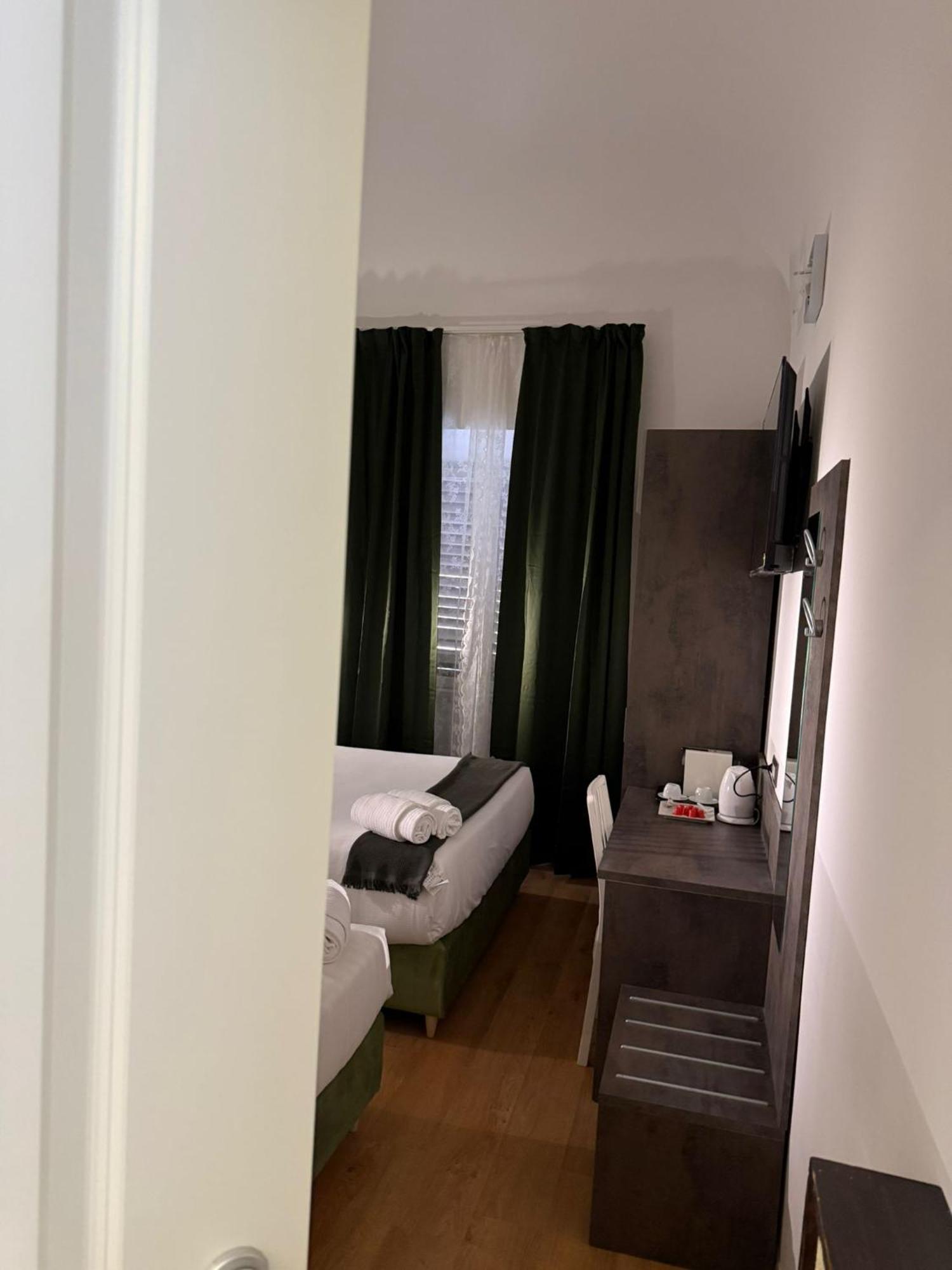 ローマ コンテ　ハウス Bed & Breakfast エクステリア 写真